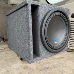 Alpine Subwoofer and Amplifier 