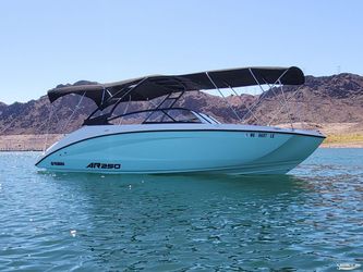 2024 Yamaha Boats Ar250