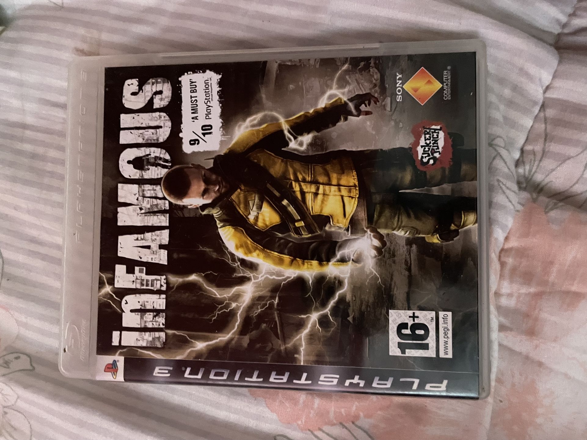 Infamous ps3 game with cd