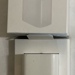 Apple - 20W USB-C Power Adapter - White