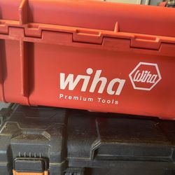 Insulated  Tool Kit Construction/Maintenance