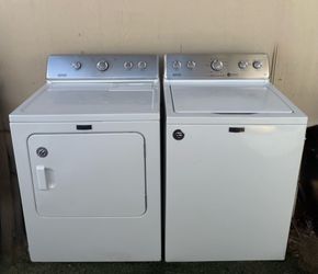 Washer and dryer set Maytag commercial technology