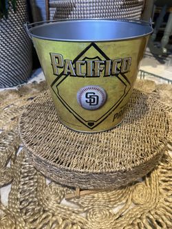 Big Pacifico SD Padres beer bucket