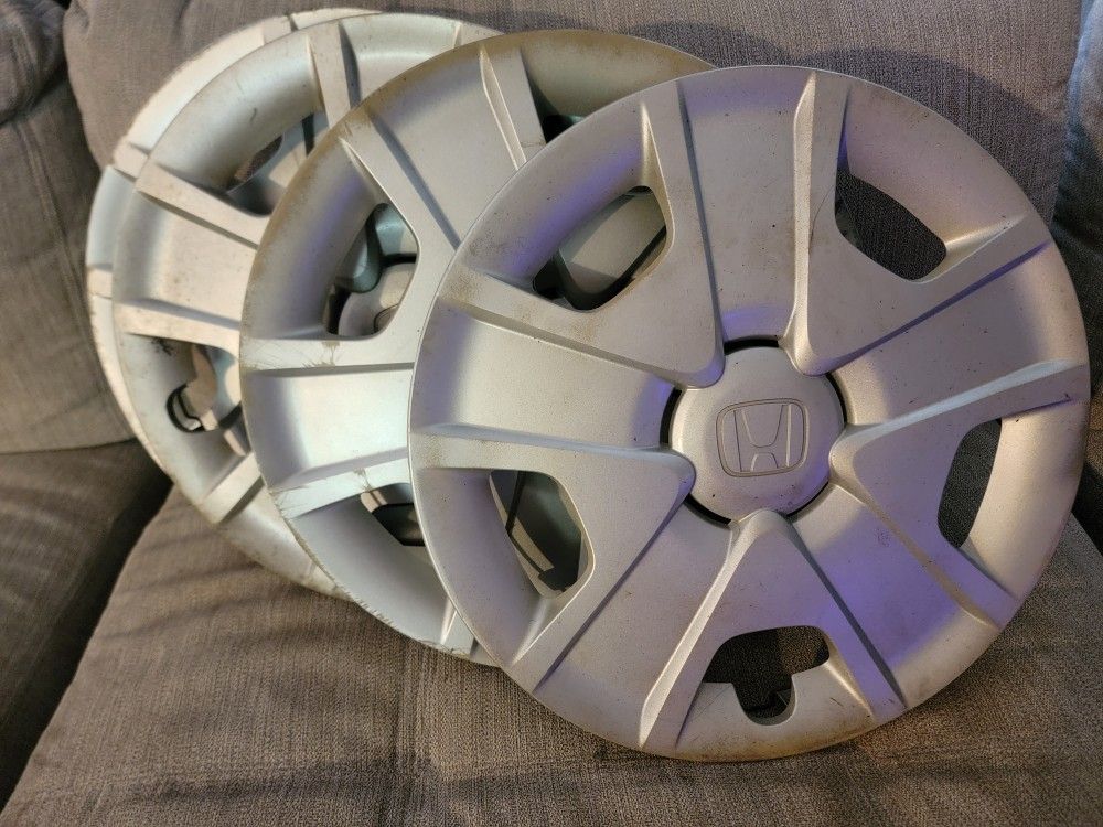 Used Set of 4 2013 Honda Fit wheel covers