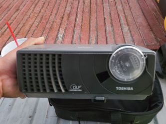 Projector (Toshiba)