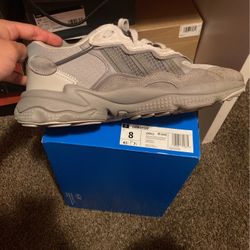 Adidas OZWEEGO