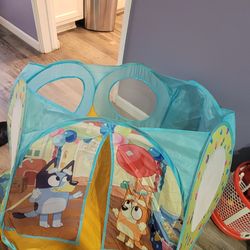 Bluey pop up tent