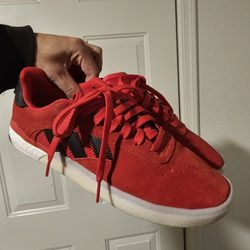 Adidas 9.5