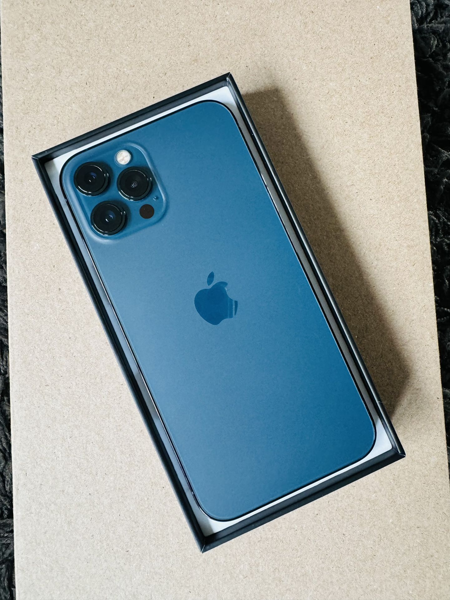 iPhone 12 Pro Max “Pacific Blue” 128GB UNLOCKED (Se Habla Espanol) for Sale in Merced, CA OfferUp