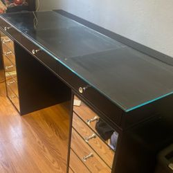 Vanity / Vanity Mirror