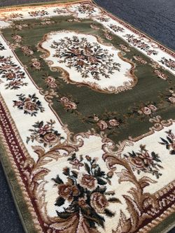 New green abusson rug size 8x11 nice carpet