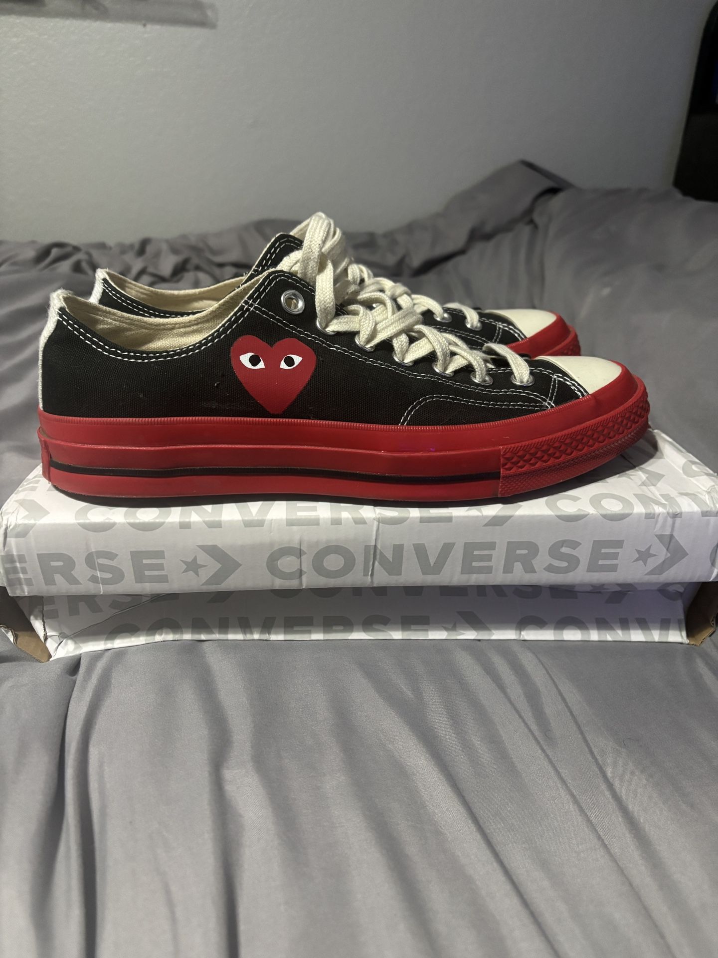 CDG Converse Low Red