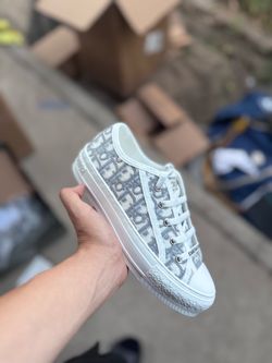 Dior women size 6w,7w