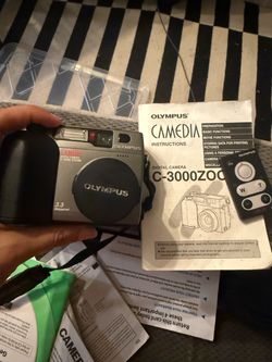 Olympus CAMEDIA C-3000 Zoom 3.3MP digicam w/ Manual & Remote