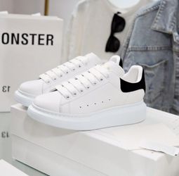 Alexander McQueen Oversized Sneakers W/B