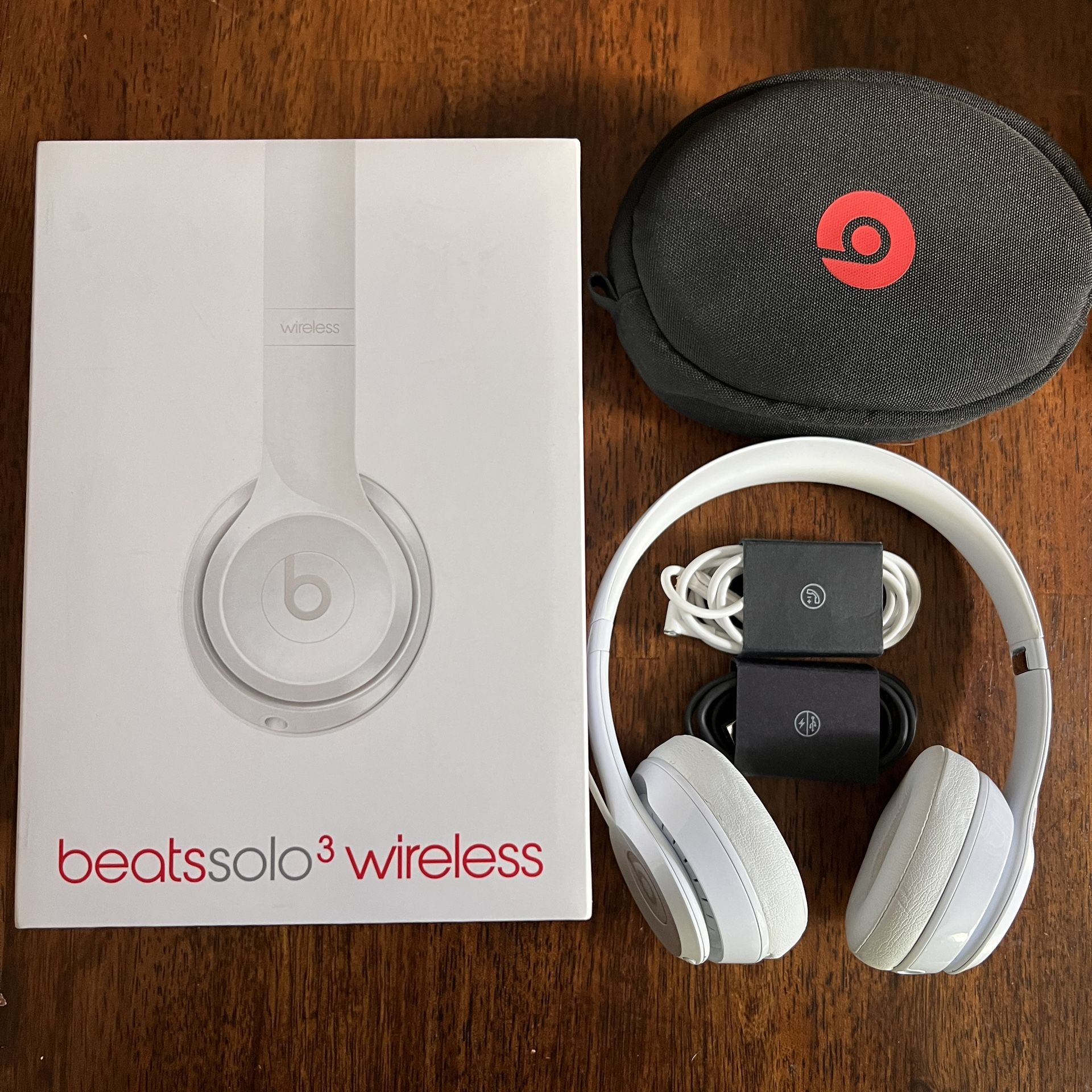 dr dre beats solo 3 wireless white headphones