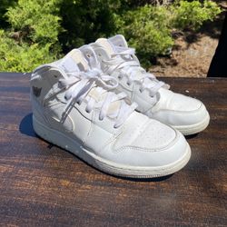 Nike Air Jordan 1 Mid BG