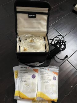 Medela Pump In style Breast Pump (NEW)