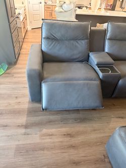 Couch sectional