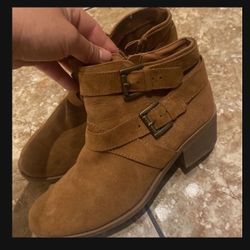 Girls Boots