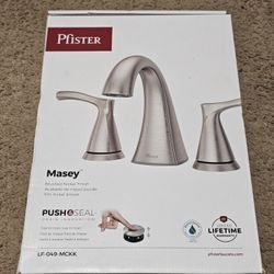 Pfister F-049-MCKK Masey Brushed Nickel 2-handle Widespread Bathroom Faucet
