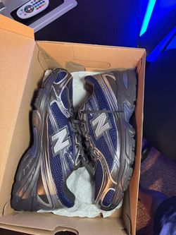 New Balance Sneakers Navy Blue and Gray Size 10