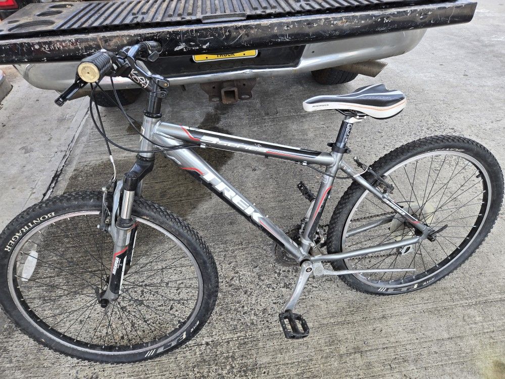 Trek 3 Series Aluminum 