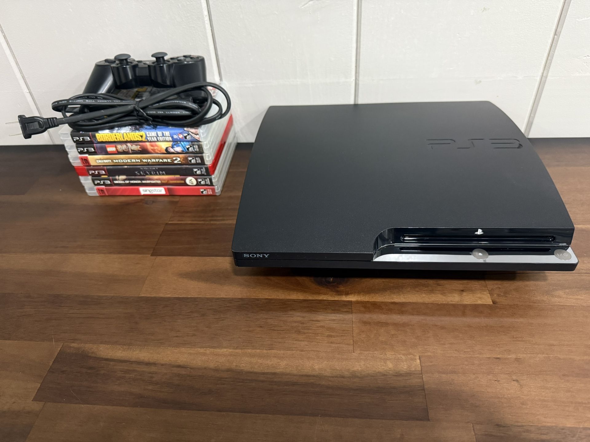 PS3 Excellent Condition With 6 Games