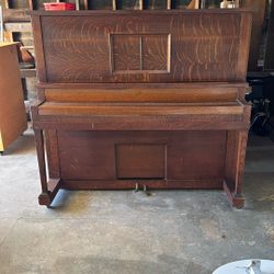 Olde Tyme Player Piano