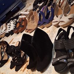 Woman's Heals, Wedges, Flats, Boots Designer Shoes