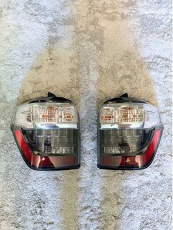 2022 Toyota 4Runner taillights
