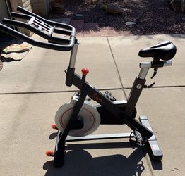 Sunny Health & Fitness Magnetic Belt Indoor Cycling Bike