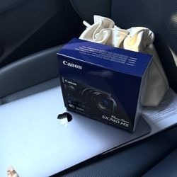 Canon PowerShot SX740 HS Black 20.3 Megapixel Digital Camera