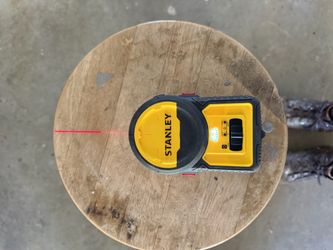 Stanley Self-Leveling Cross Line Laser Level