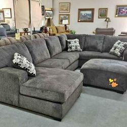 3 PIECES SECTIONAL COUCH SAME DAY DELIVERY By ASHLEY 🚚