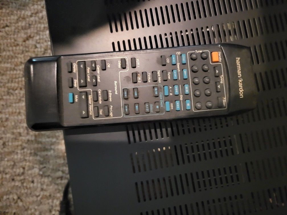 Harmon Kardon Infinity and Dcm Surround Sound