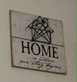 NEW HOME IS WHERE THE STORY BEGINS STRING WOOD SIGN TILE PICTURE ART DECOR