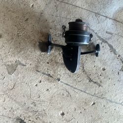 Vintage Fishing Reel