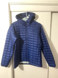 The north face thermoball hoodie women size large