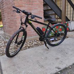 Cannondale 27.5 Fast Bike