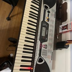 Yamaha Yes3 Piano Keyboard 