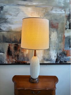 Vintage Mid-Century Modern Table Lamp Ribbed Textured Ceramic Base with Wood Accents and Oversized Woven Drum Shade-35.5” Beige