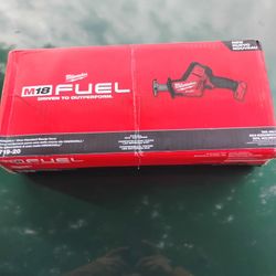 Milwaukee M18 Fuel Hackzall One Handed Sawzall
