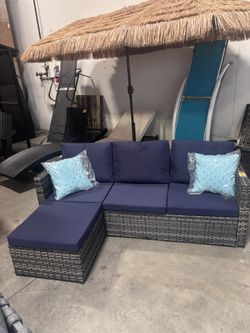 New Assembled- 1pc 4 Seating Set In Navy Blue (Throw Pillow Not Included) Not