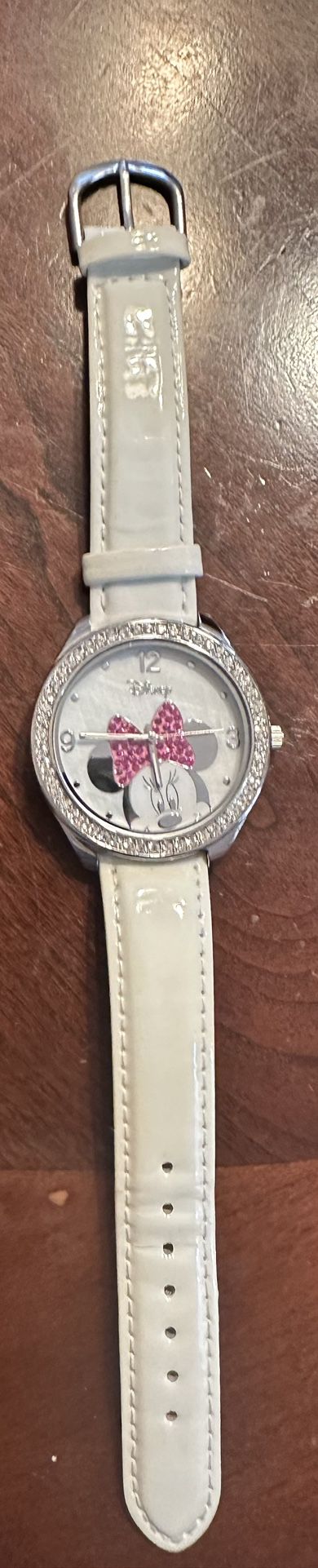 Minnie Mouse Disney Accutime Watch.  New Battery Installed. Very Nice!