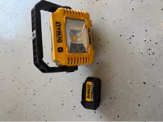 DeWalt light work good