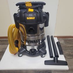 DeWalt 8-Gallon 4 HP Stealthsonic Quiet Stainless Steel Wet Dry Vacuum