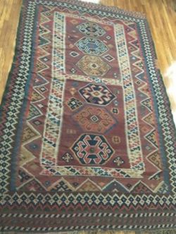 Beautiful antique/vintage Kilim Rug Desert Chic Rustic Beautiful