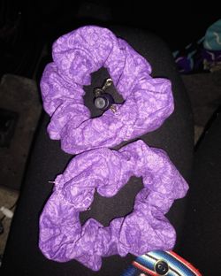 Smart scrunchies for thick hair