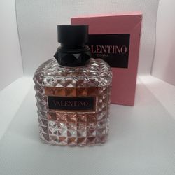 Valentino Donna Born In Roma